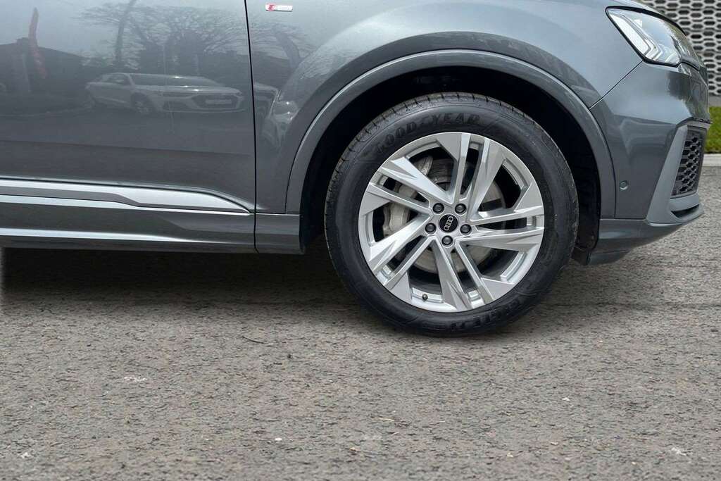 Audi Q7 55 Tfsi Quattro S Line Tiptronic 2023 LL73YGY Grey #5