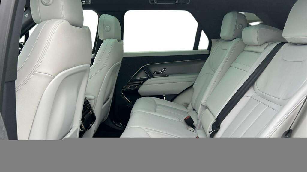 Land Rover Range Rover Sport 3.0 D250 S 2025 RE75YHR Black #4