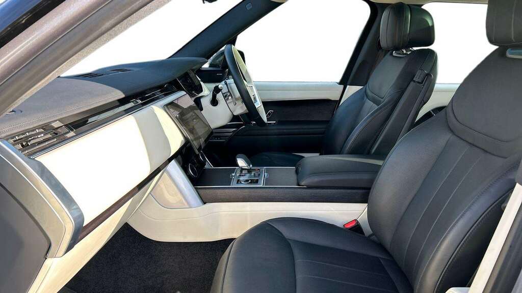 Land Rover Range Rover 3.0 D300 Hse 2023 RJ72ATF Grey #3