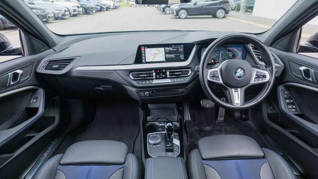 BMW 1 Series 118I 136 M Sport Step Lcp 2023 YW73LHC Black #4