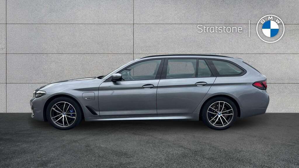 BMW 5 Series 530E M Sport 2023 LN23MUA Grey #4