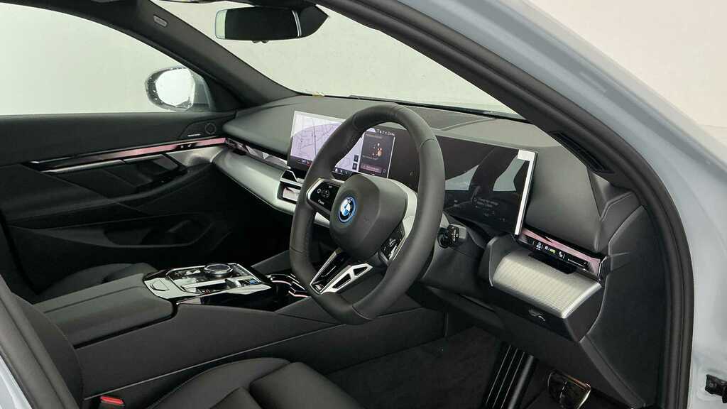 BMW i5 250Kw Edrive40 M Sport 84Kwh 2026 YP75VPV Grey #6