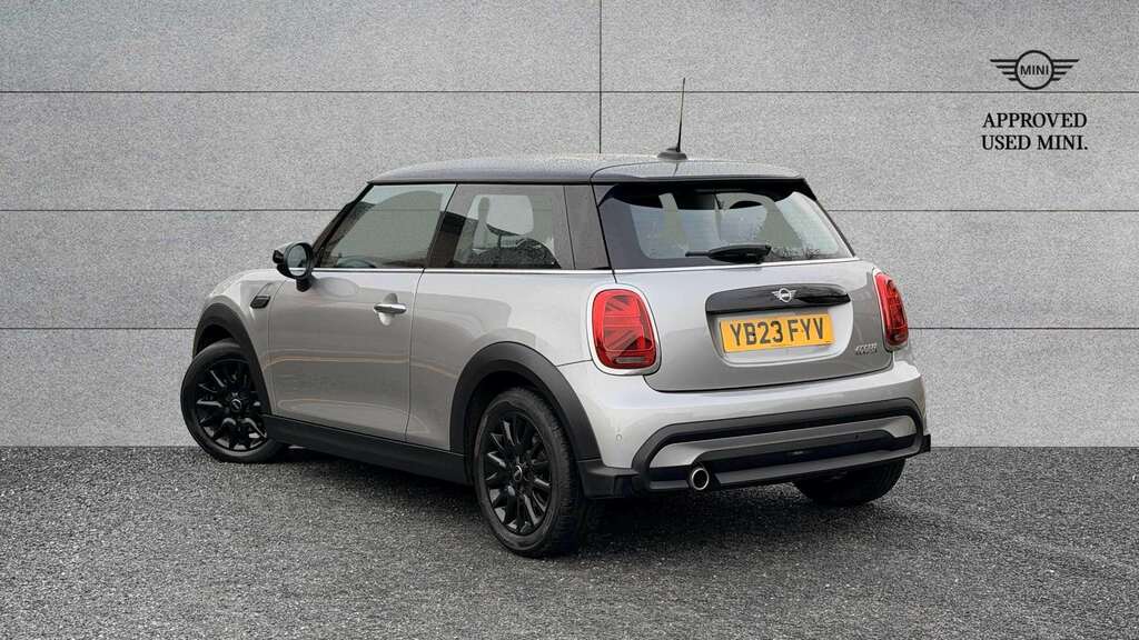 Mini Hatch 1.5 Cooper Classic 2023 YB23FYV Silver #3