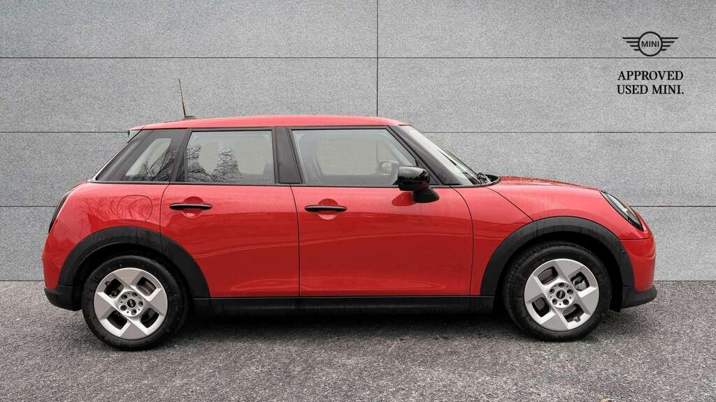 Mini Hatch 1.5 C Classic 2025 AF75NHO Red #4
