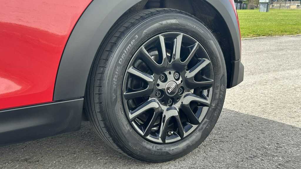 Mini Hatch 1.5 Cooper Classic Premium 2023 BK23DWC Red #6