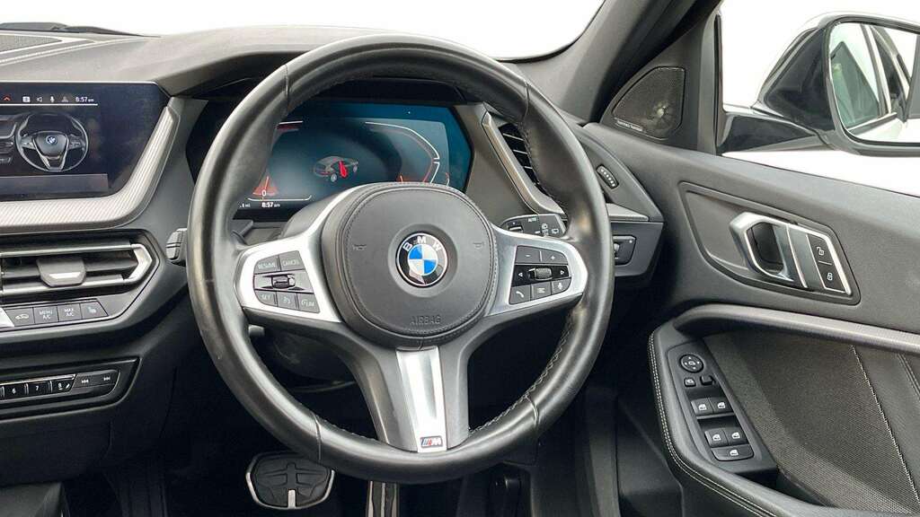 BMW 1 Series 118I 136 M Sport Step Lcp 2023 FH72KKR White #6