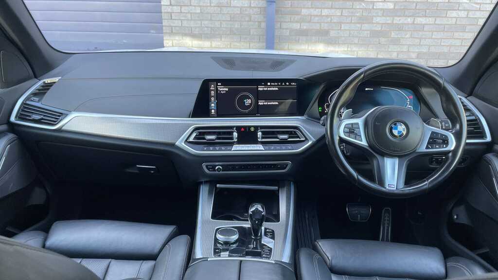 BMW X5 Xdrive45e M Sport 2021 YG71TFY White #4