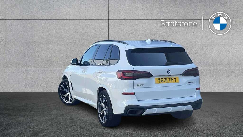 BMW X5 Xdrive45e M Sport 2021 YG71TFY White #2