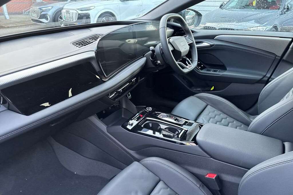 Audi A6 315Kw Quattro 100Kwh S Line 2025 DX75SVT Black #2
