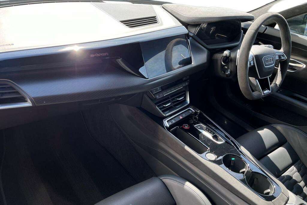 Audi Rs E-Tron Gt 475Kw Quattro 93Kwh Carbon Black 2023 Black #2
