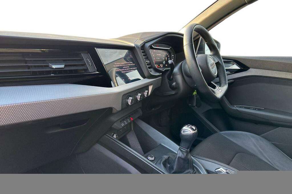 Audi A1 30 Tfsi 110 Black Edition 2022 MV22ZGA White #2