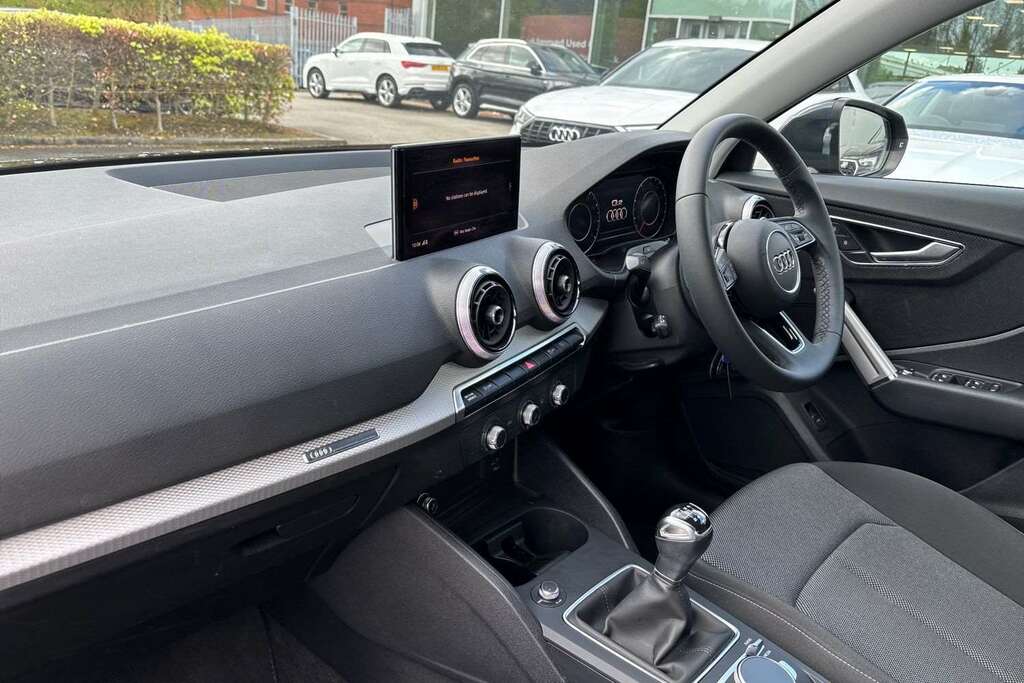 Audi Q2 35 Tfsi Sport 2023 MM73NDO Grey #2