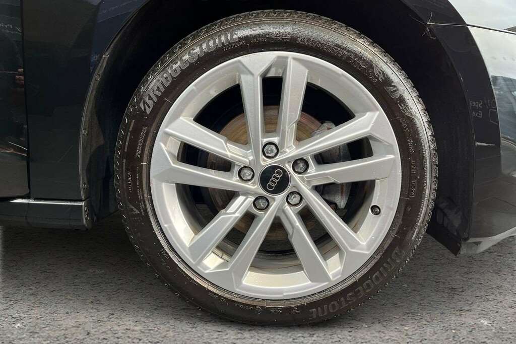 Audi A3 35 Tfsi Sport 2024 DK24YHZ Black #5