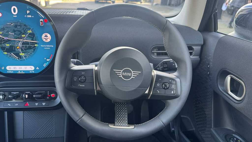 Mini Hatch 1.5 C Classic 2025 YB25JDK Silver #5