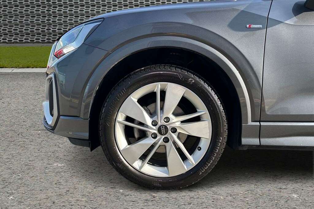 Audi Q2 35 Tfsi S Line S Tronic 2023 MJ23ETU Grey #5