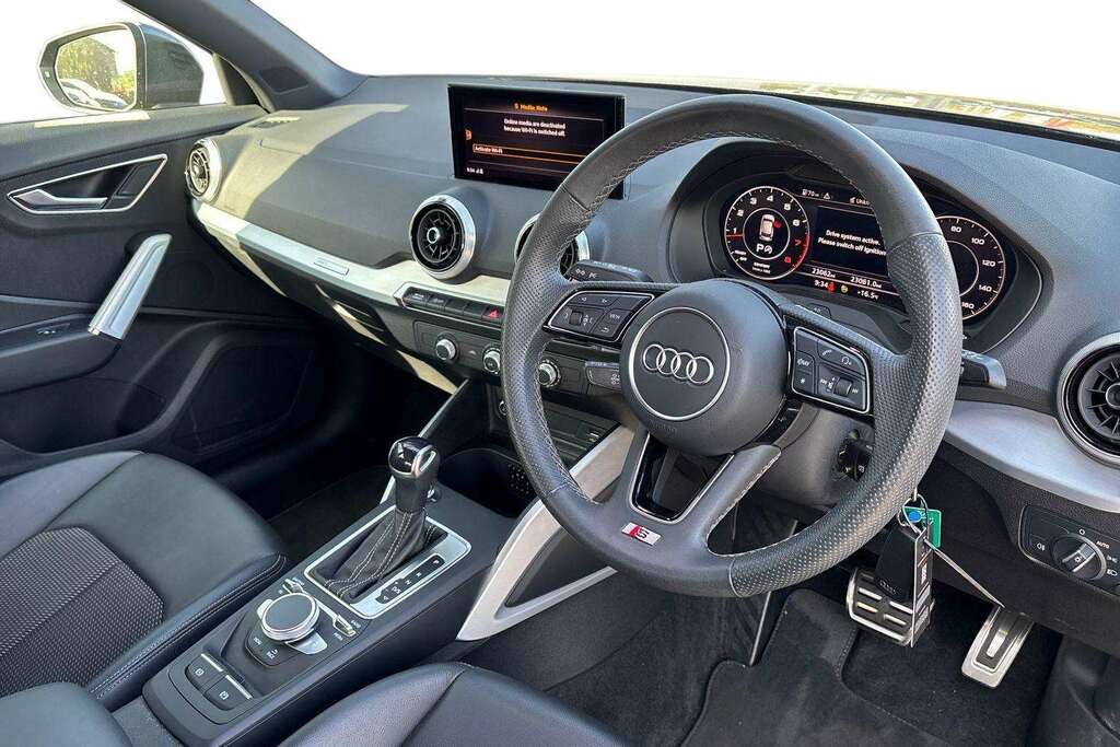 Audi Q2 35 Tfsi S Line S Tronic 2023 MJ23ETU Grey #6