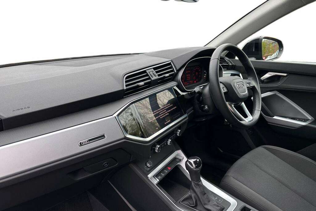 Audi Q3 35 Tfsi Technik S Tronic 2022 MM72TWX Black #2