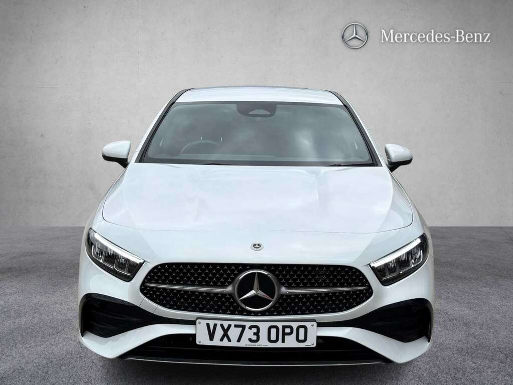 Mercedes-Benz A Class A200 Amg Line Executive 2023 VX73OPO White #4