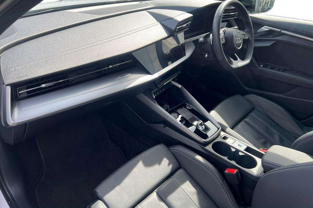 Audi A3 35 Tfsi Black Edition S Tronic 2024 MJ24CAO White