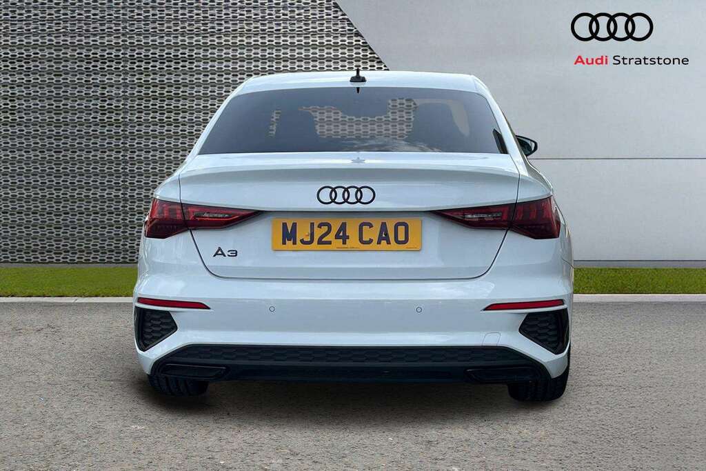 Audi A3 35 Tfsi Black Edition S Tronic 2024 MJ24CAO White #6