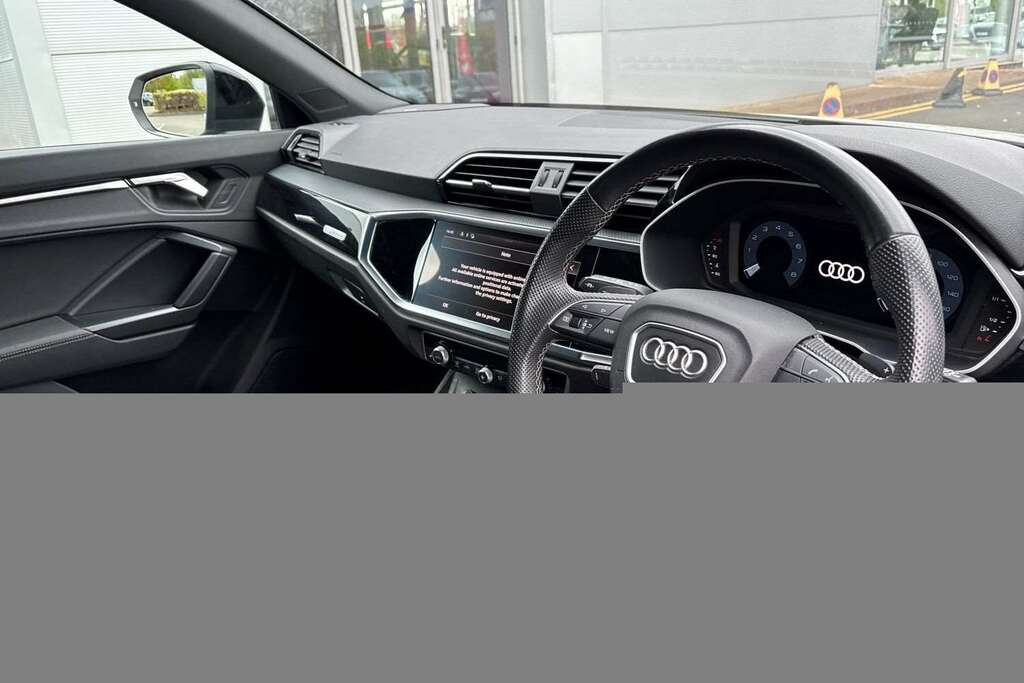 Audi Q3 35 Tfsi Black Edition S Tronic 2023 MT23GOE White #6