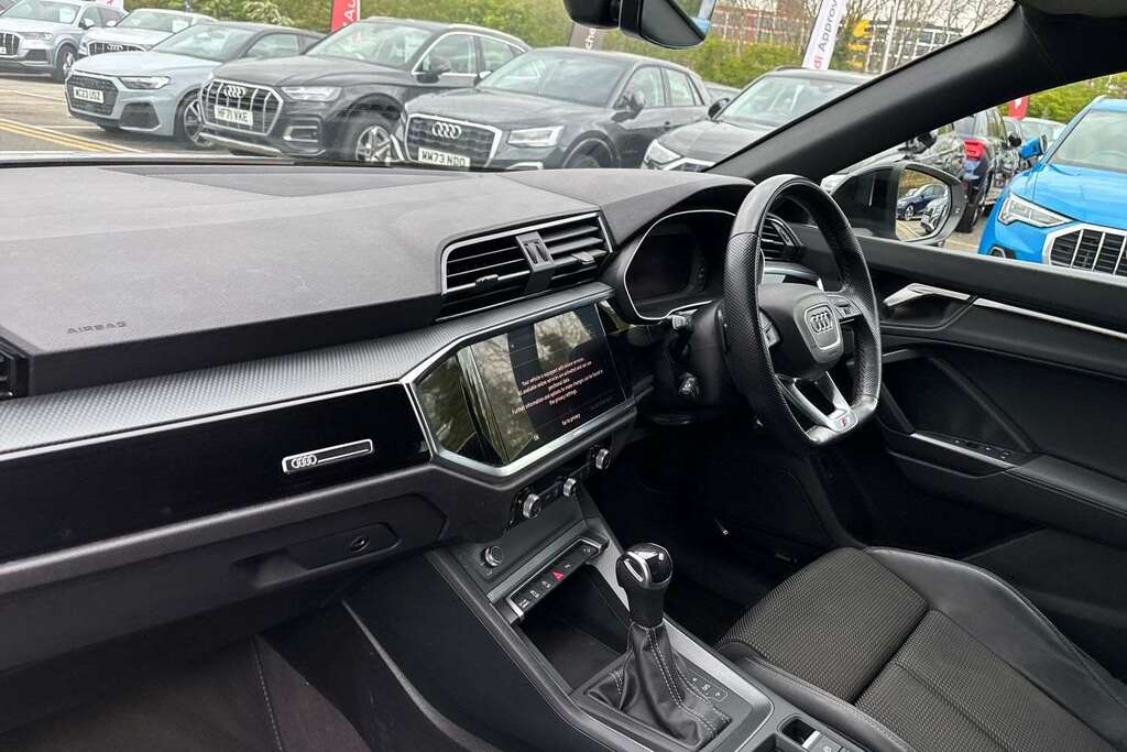Audi Q3 35 Tfsi Black Edition S Tronic 2023 MT23GOE White #2