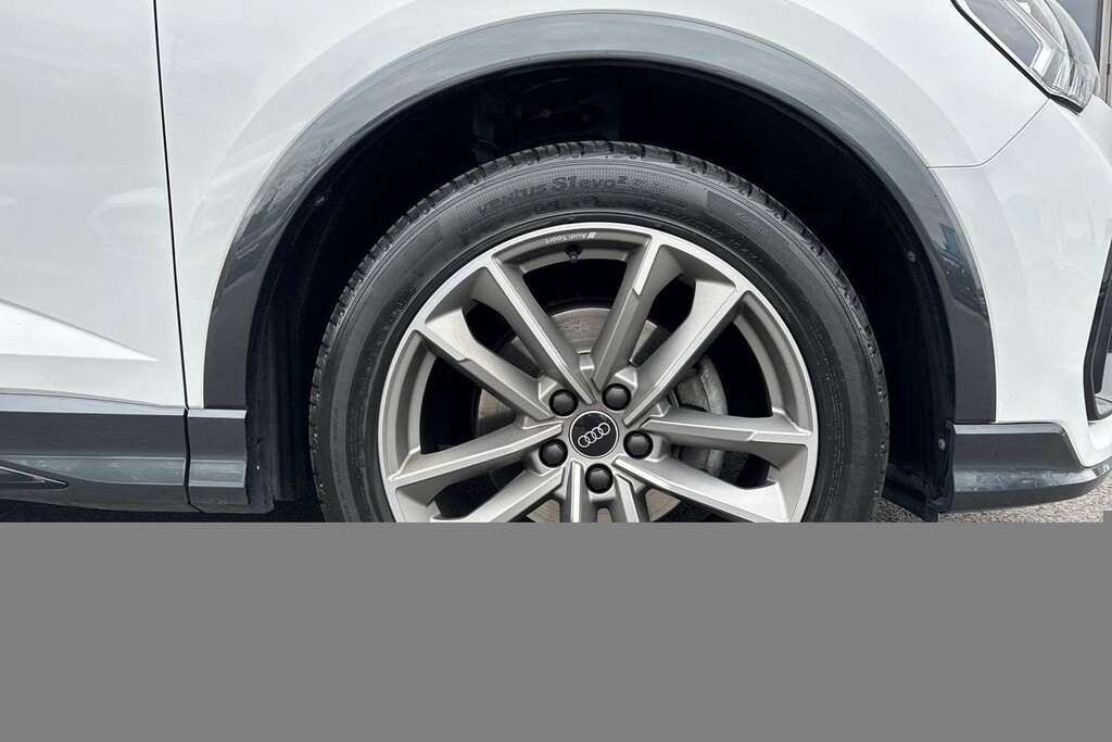 Audi Q3 35 Tfsi Black Edition S Tronic 2023 MT23GOE White #5