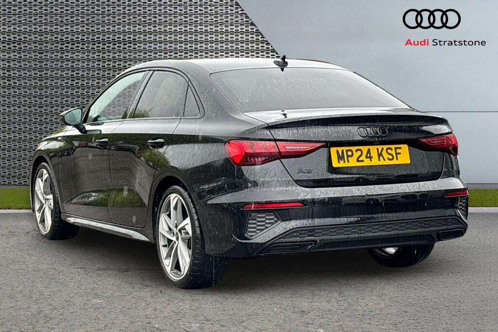 Audi A3 35 Tfsi Black Edition S Tronic 2024 MP24KSF Black #3