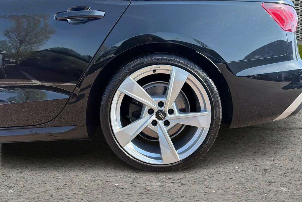 Audi A4 35 Tdi S Line S Tronic 2024 KP24ODC Black #5