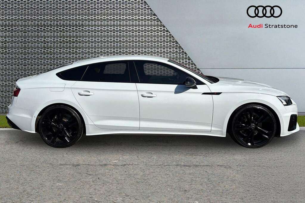 Audi A5 35 Tdi Black Edition S Tronic 2024 LO73BLN White #4