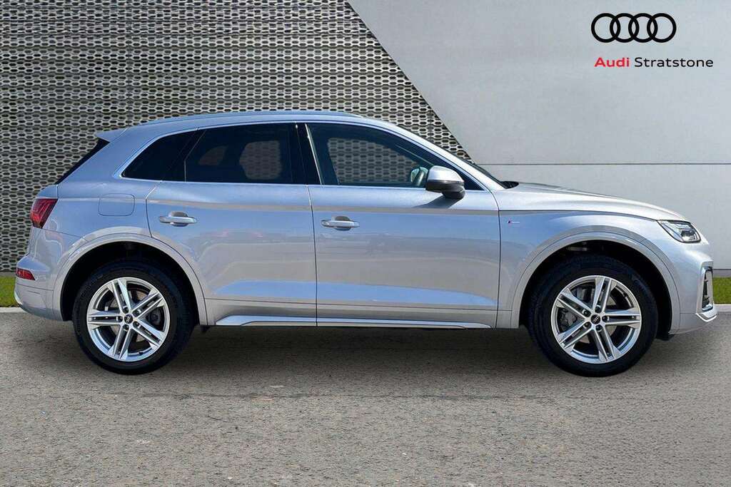 Audi Q5 45 Tfsi Quattro S Line S Tronic 2024 GJ74DPO Silver #4