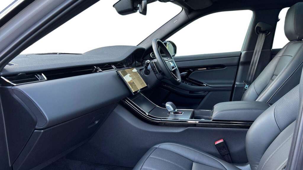 Land Rover Range Rover Evoque 2.0 D200 Dynamic Hse 2024 KT74BBZ Silver #3