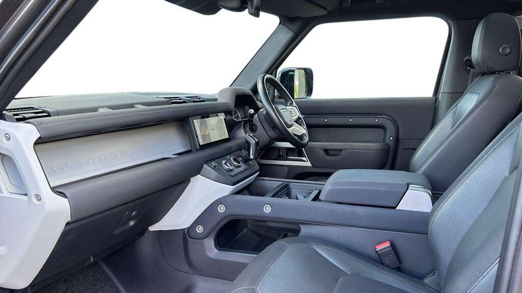 Land Rover Defender 90 3.0 D250 X-dynamic Se 90 2022 LV22XBK Grey #2