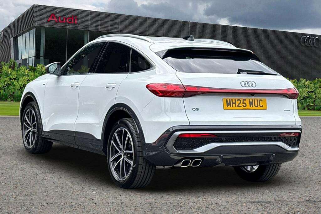 Audi Q5 2.0 Tdi Quattro Launch Edition S Tronic 2025 MH25WUC White #3