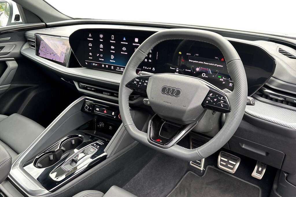 Audi Q5 2.0 Tdi Quattro Launch Edition S Tronic 2025 MH25WUC White #6