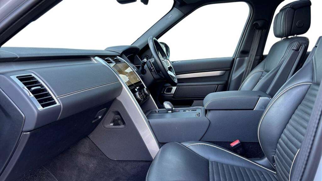 Land Rover Discovery 3.0 D300 Dynamic Hse 2024 KO73PXF Silver #3