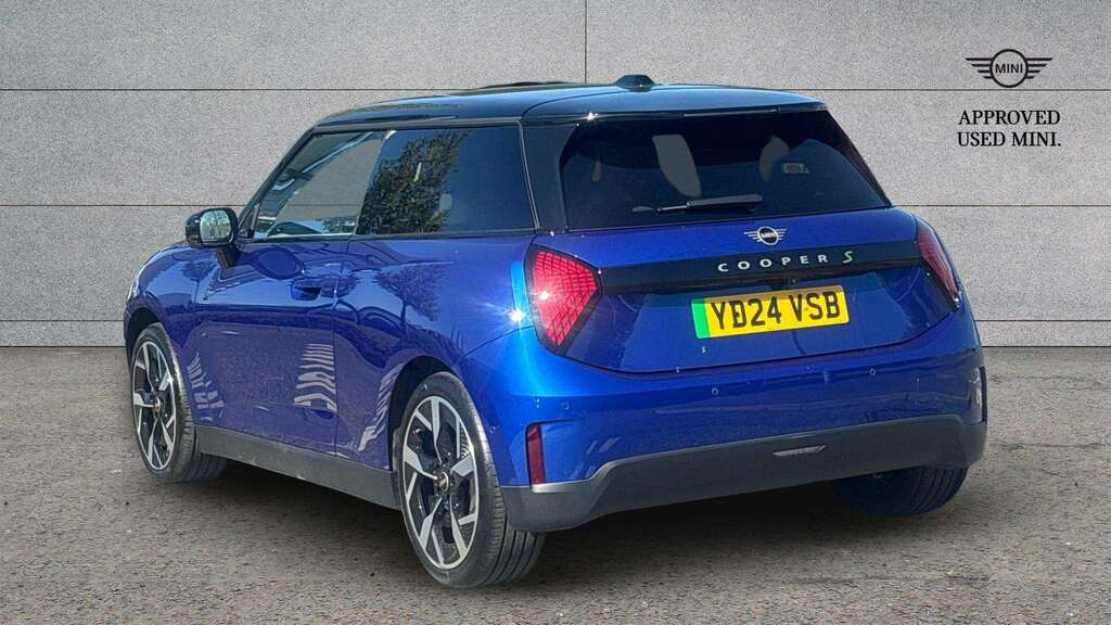 Mini Hatch 160Kw Se Exclusive 54Kwh 2024 YD24VSB Blue #2
