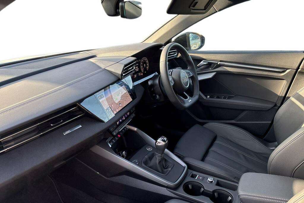 Audi A3 35 Tfsi Black Edition 2025  #2