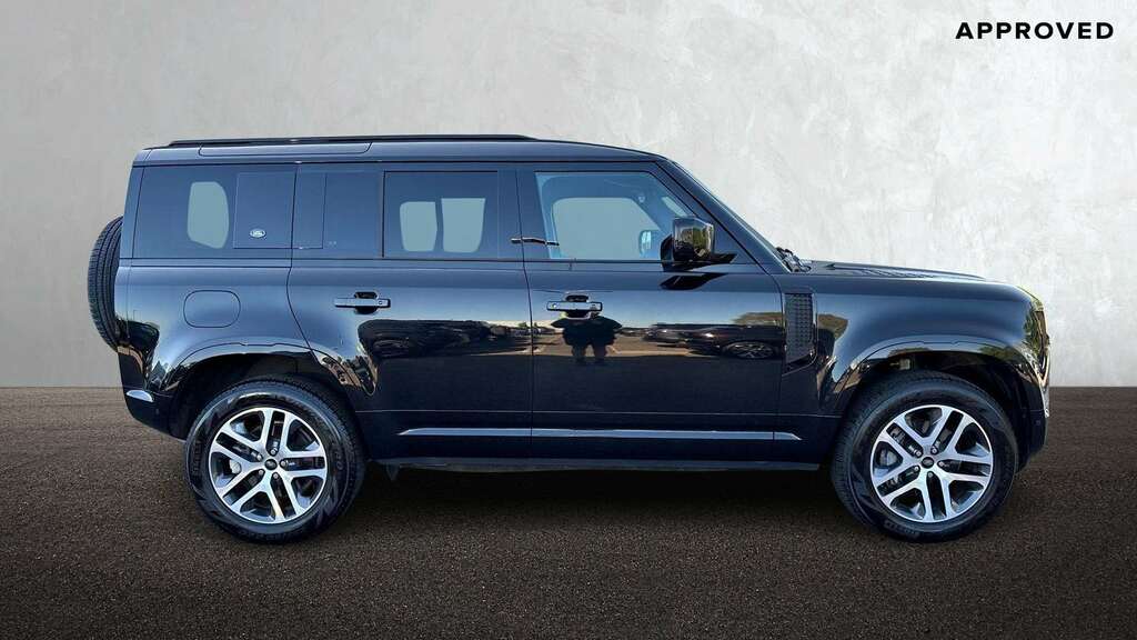 Land Rover Defender 110 3.0 D300 X-dynamic Se 110 2024 KK24BHZ Black #5