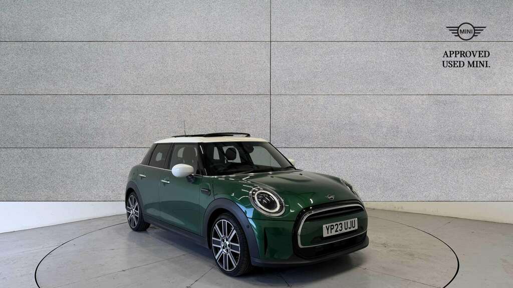 Mini Hatch 1.5 Cooper Exclusive Premium Plus 2023 Green