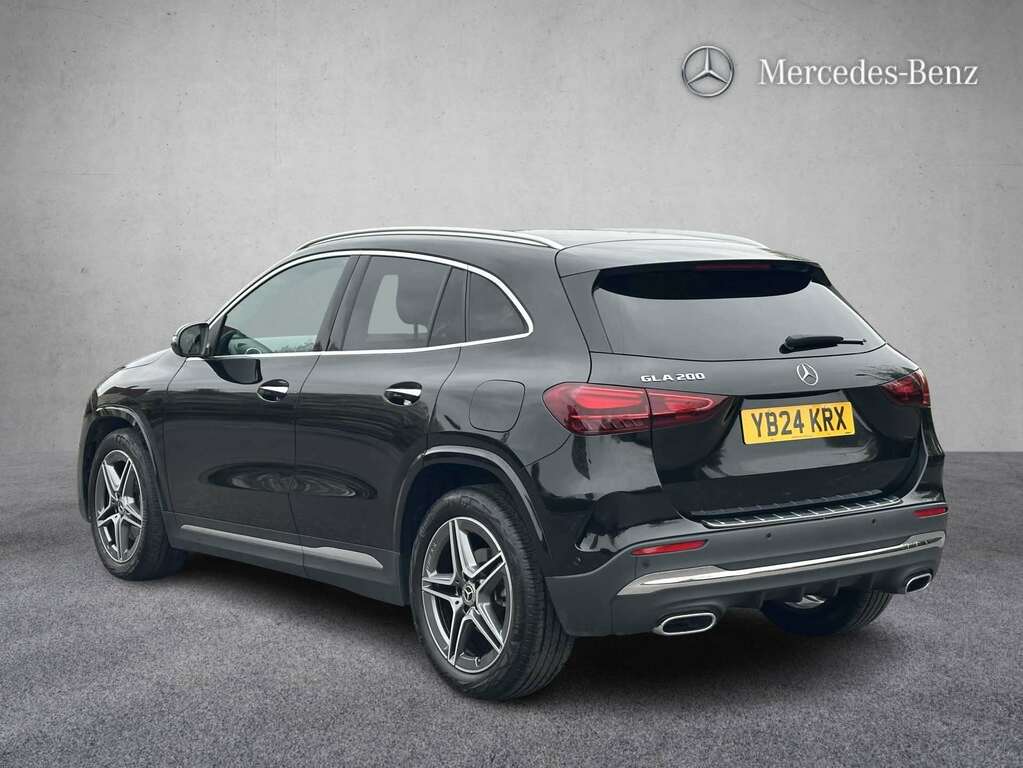 Mercedes-Benz GLA Class 200 Amg Line Executive 2024 YB24KRX Black #2