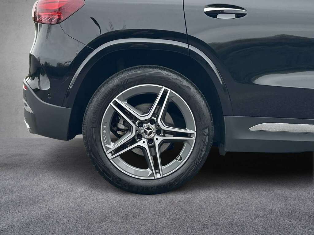 Mercedes-Benz GLA Class 200 Amg Line Executive 2024 YB24KRX Black #5