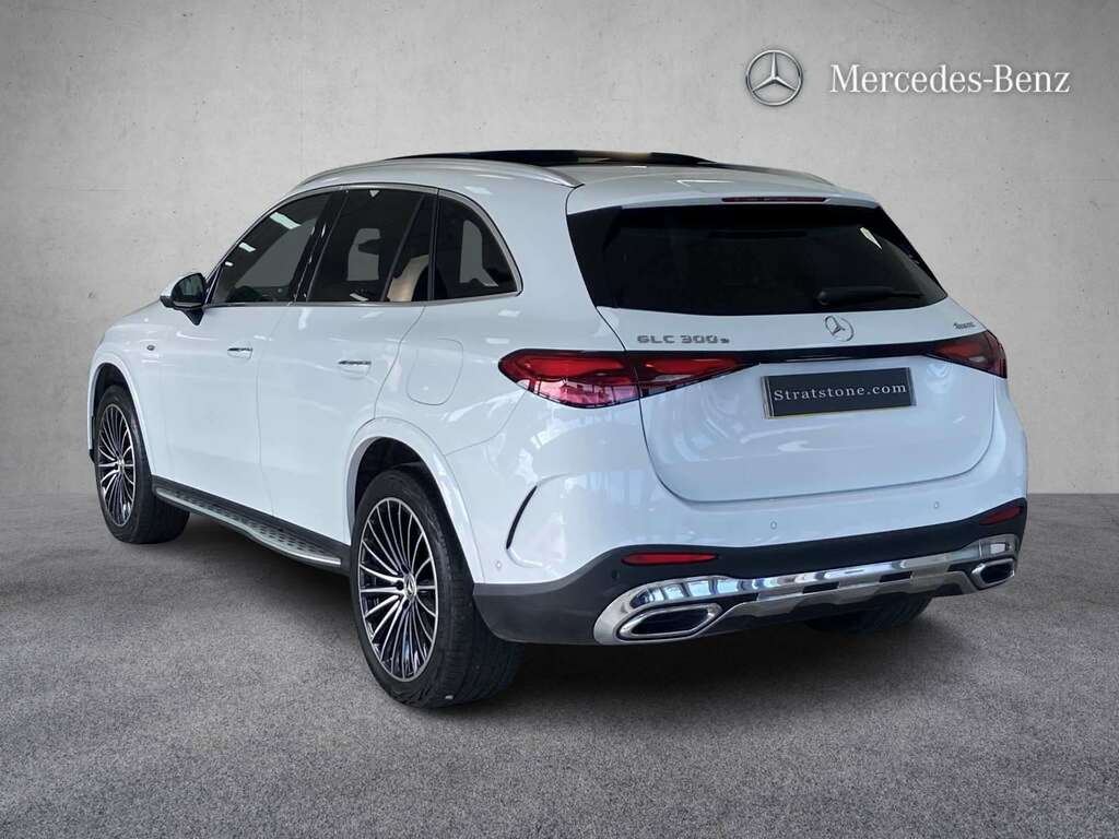 Mercedes-Benz GLC Class 300E 4Matic Amg Line Prem Plus 9G-tronic 2025 KX75PTZ White #4