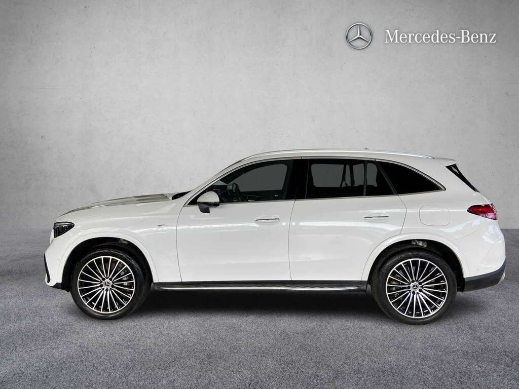 Mercedes-Benz GLC Class 300E 4Matic Amg Line Prem Plus 9G-tronic 2025 KX75PTZ White #3