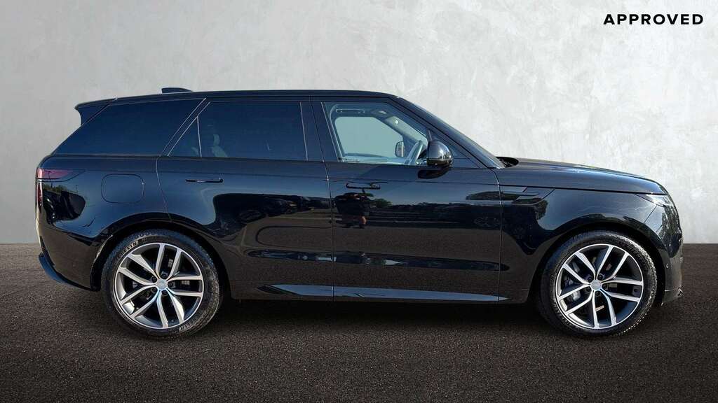 Land Rover Range Rover Sport 3.0 D300 Dynamic Se 2024 KS74LGA Black #5