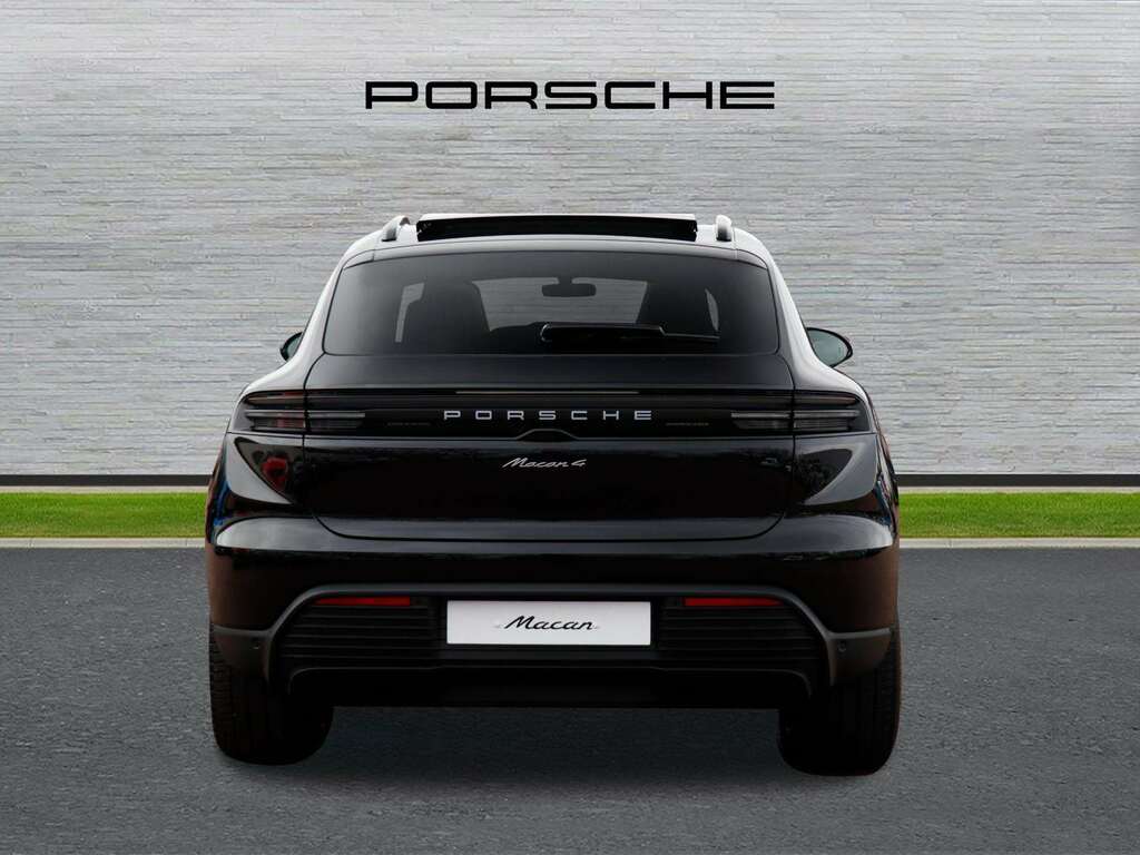 Porsche Macan 4 2026 EY26KLZ Black #3