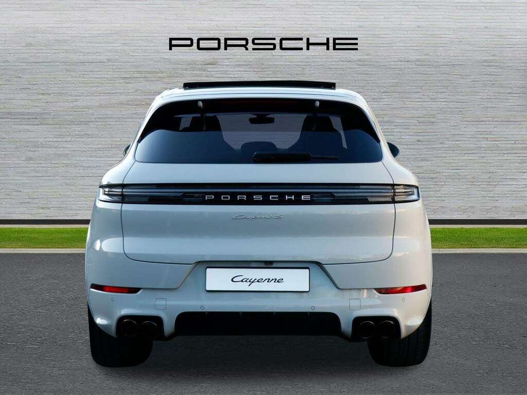 Porsche Cayenne S 2026 EY26KKJ #3