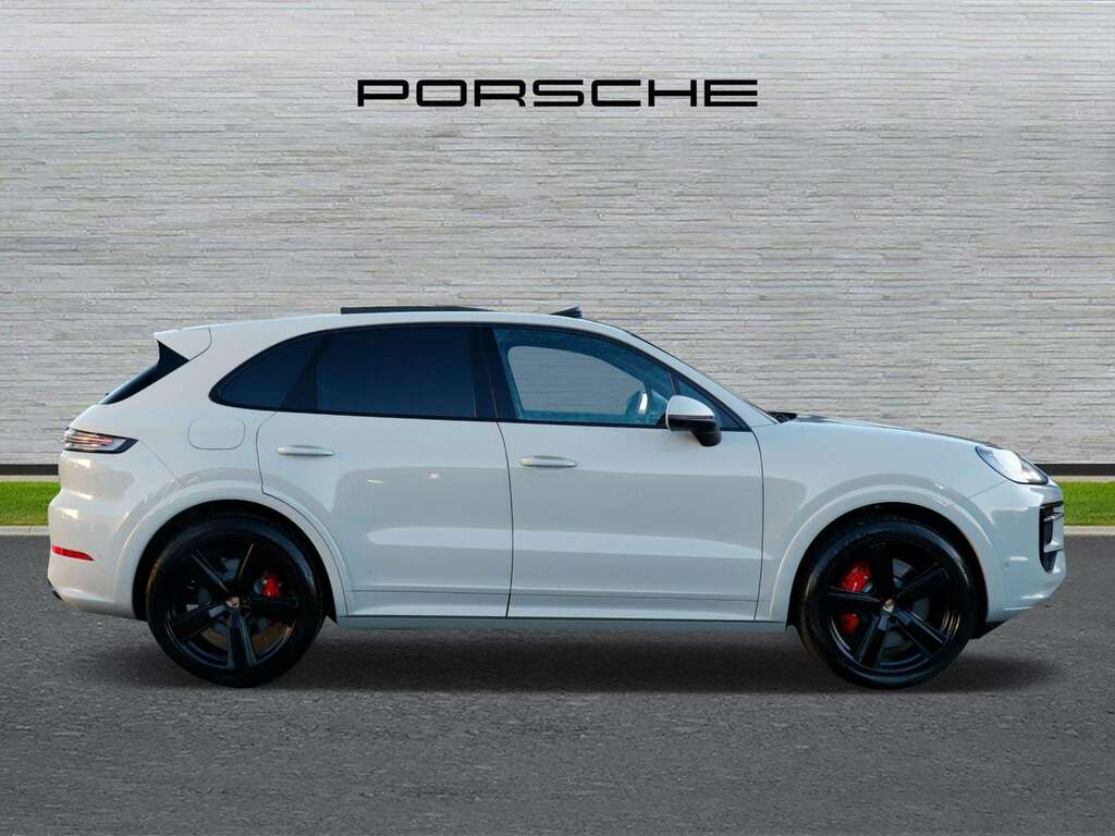 Porsche Cayenne S 2026 EY26KKJ #2