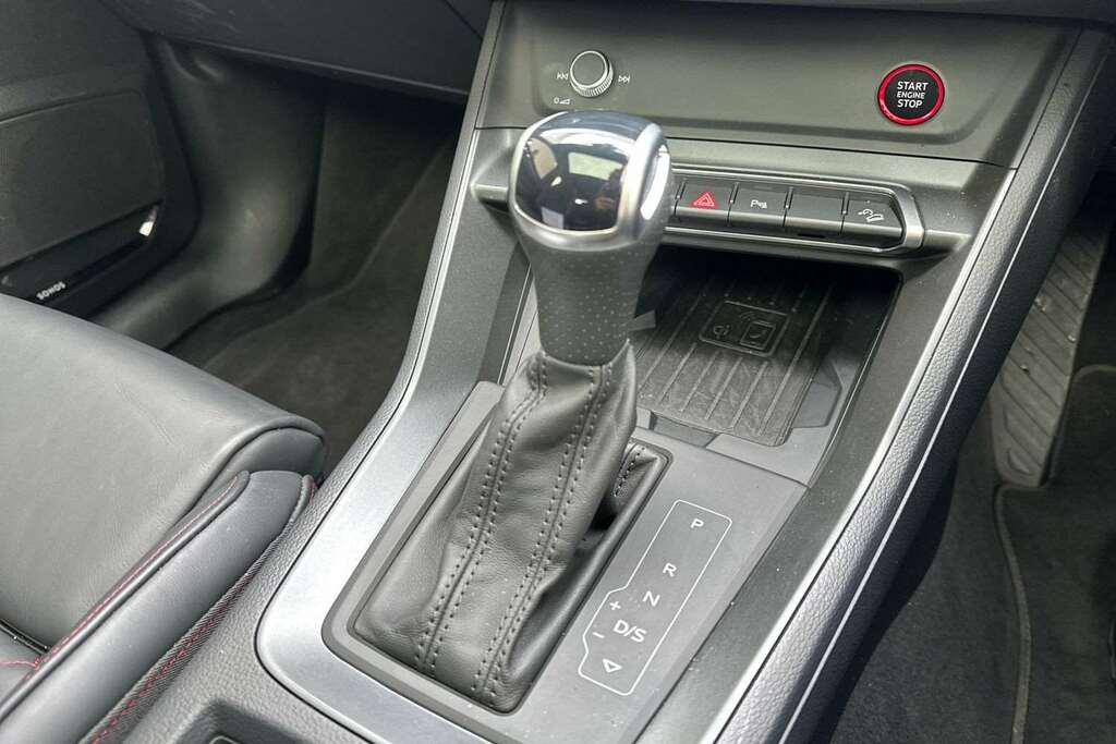 Audi RS Q3 Vorsprung Black #15