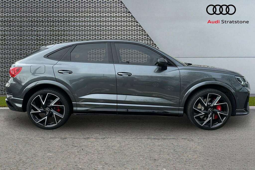 Audi RS Q3 Vorsprung Black #4